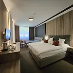 Hotel Slavia & Restaurant 3*