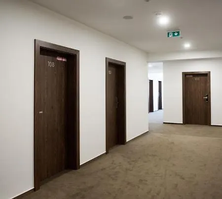 Hotel Slavia & Restaurant 3*
